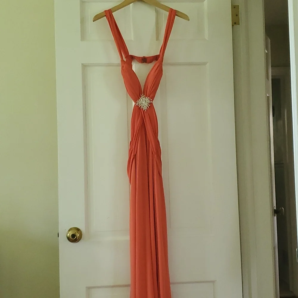Cache dress - Picture 2 of 13